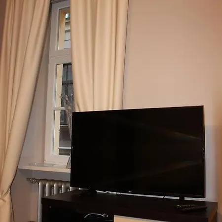 Old City Cinema Loft Delux דירה
